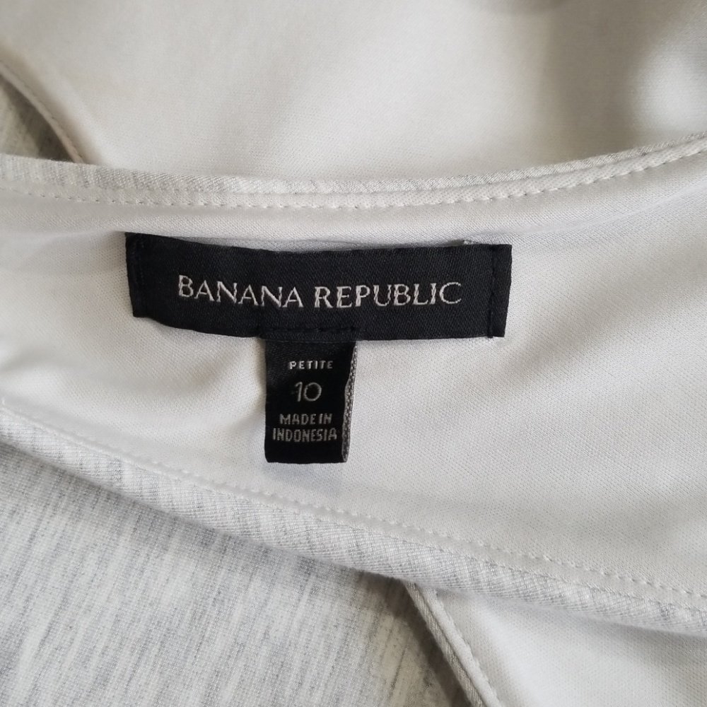 Banana Republic Peplum Sleeveless Fit & Flare Grey Dress. Size 10P - Picture 10 of 10